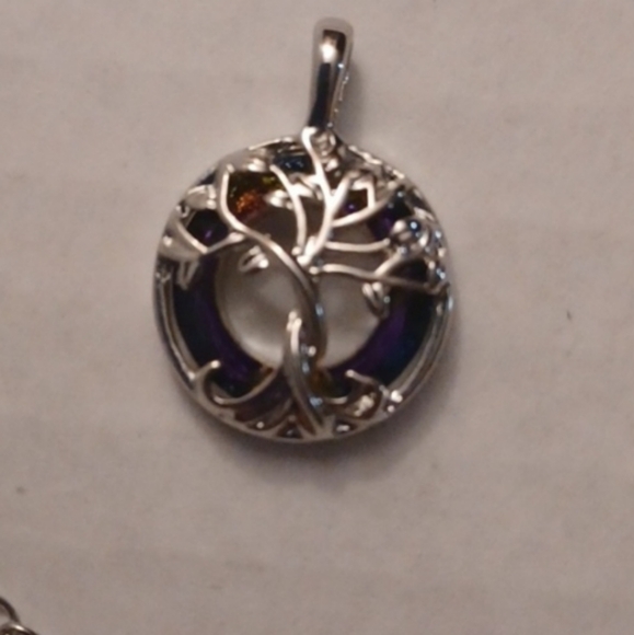 4/$40 New "Tree of Life" Necklace - Picture 3 of 7